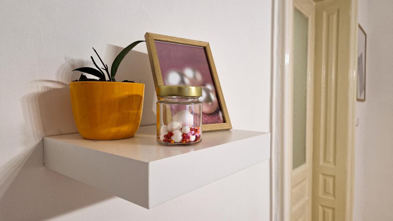 Apartamento Pearl Apartman Győr Exterior foto
